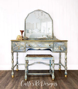 Avian Love Mould by Re-design